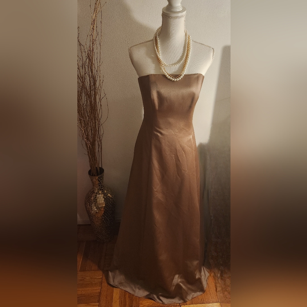 NWT Davids Bridal Strapless Satin Gown Size 10